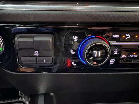 Certified 2025 Chevrolet Silverado 2500 High Country image 23