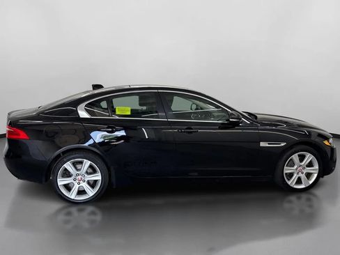 Used 2018 Jaguar XE Prestige AWD/4WD image 11