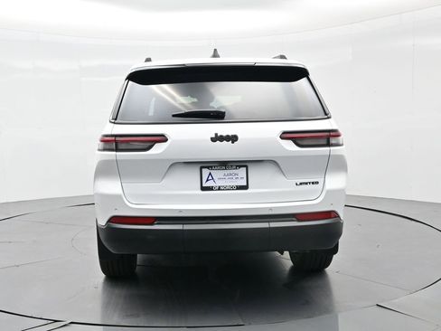 New 2025 Jeep Grand Cherokee L Limited w/ Black Appearance Package image 8