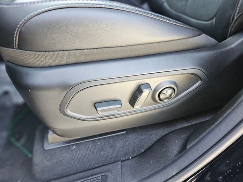 New 2026 Jeep Grand Cherokee Altitude RWD image 20