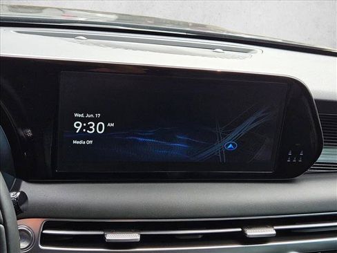 Used 2025 Hyundai Palisade Calligraphy AWD/4WD image 11
