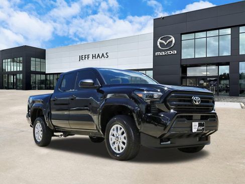 Used 2026 Toyota Tacoma SR AWD/4WD image 4
