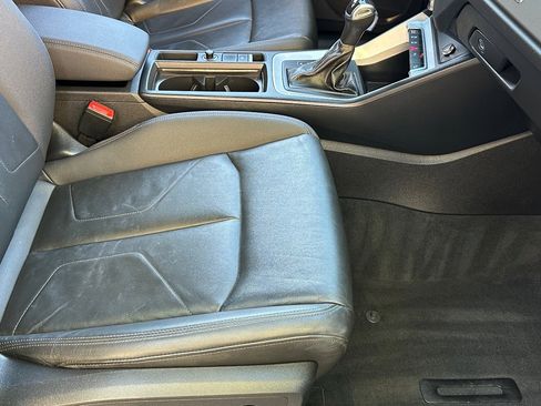 Used 2022 Audi Q3 2.0T Premium w/ Convenience Package image 16