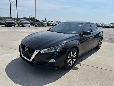 Used 2021 Nissan Altima 2.5 SV FWD image 5