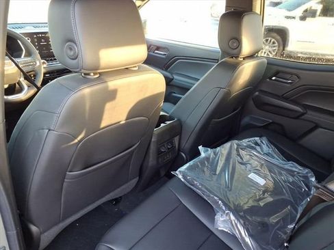 New 2026 GMC Canyon Elevation w/ Convenience Package image 15