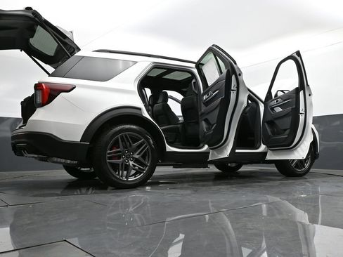 New 2025 Ford Explorer ST w/ Sun And Sound Package image 36