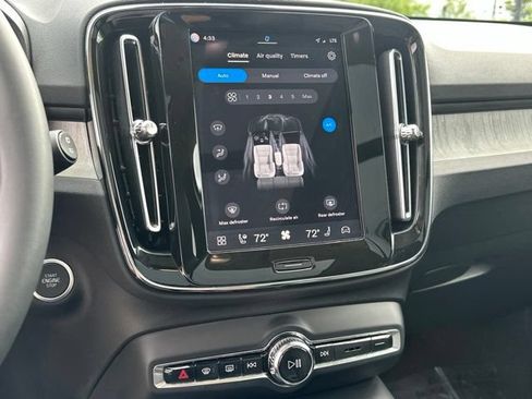 Certified 2024 Volvo XC40 B5 Plus w/ Protection Package Premier AWD/4WD image 20