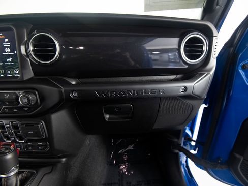 Used 2023 Jeep Wrangler Unlimited Rubicon 392 AWD/4WD image 36