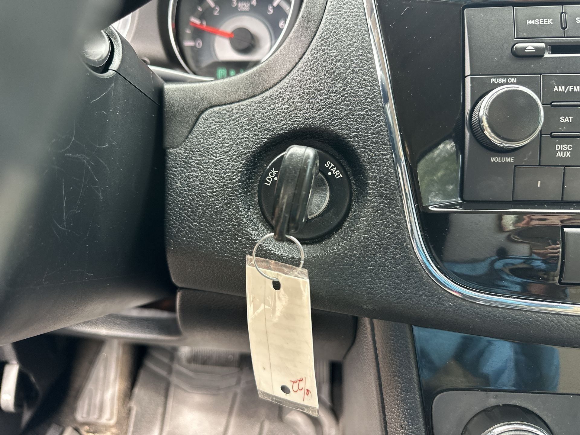 Used 2013 Chrysler 200 Touring FWD image 15