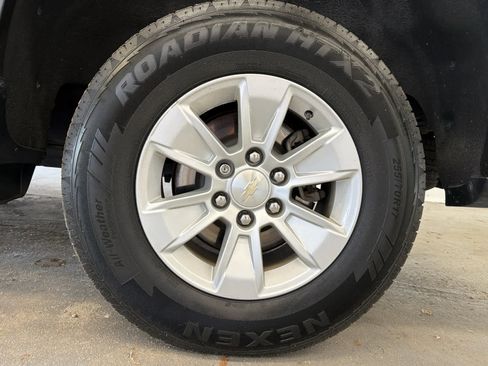 Used 2021 Chevrolet Silverado 1500 LT RWD image 11