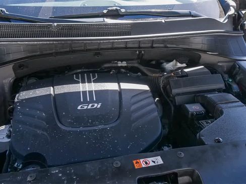 Used 2018 Kia Sorento SX image 25