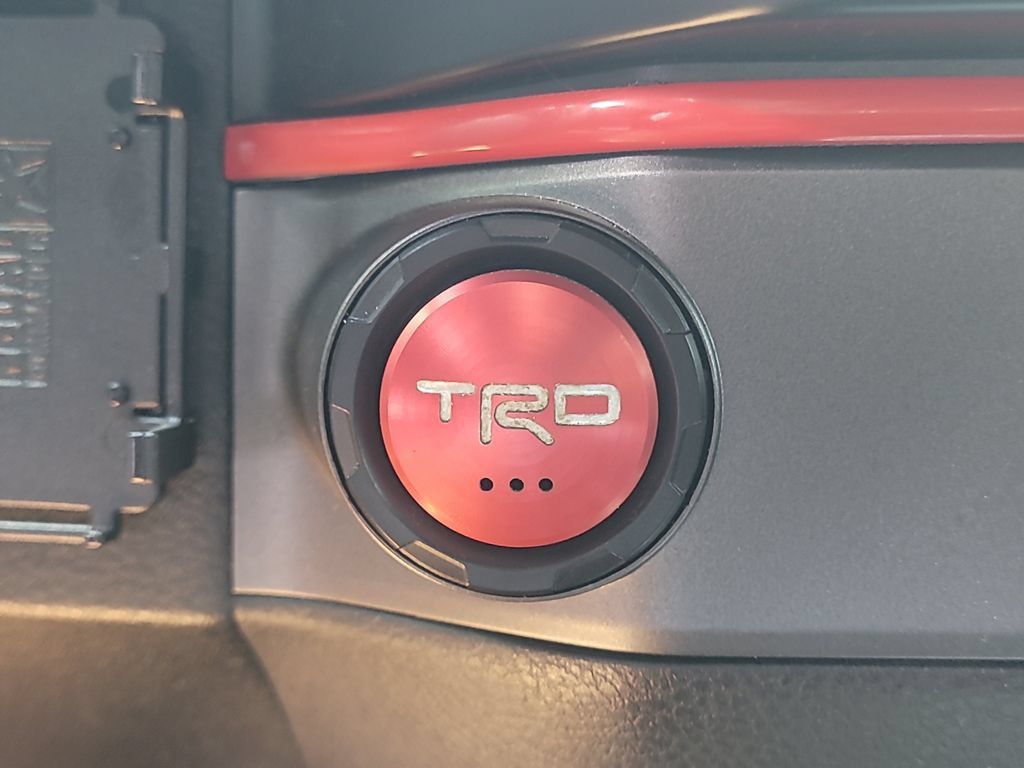 Used 2019 Toyota Tacoma TRD Sport RWD image 26