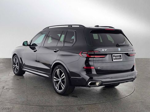 Used 2023 BMW X7 xDrive40i w/ Executive Package AWD/4WD image 3