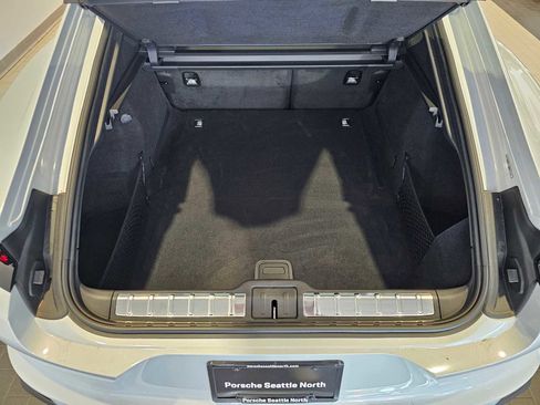 New 2025 Porsche Panamera 4 image 18