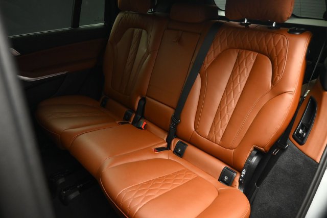 Used 2025 BMW X7 M60i w/ Executive Package AWD/4WD image 53