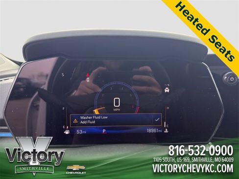 Used 2025 Chevrolet Trax LT w/ LT Convenience Package image 11