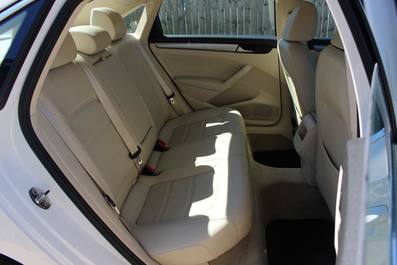 Used 2015 Volkswagen Passat 1.8T Limited Edition FWD image 35