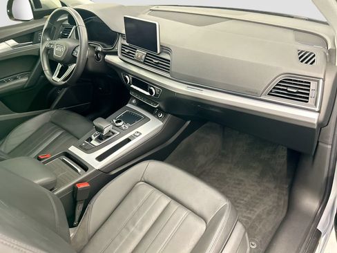 Used 2019 Audi Q5 Prestige w/ Prestige Package AWD/4WD image 16