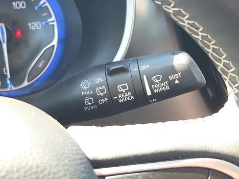 Used 2023 Chrysler Pacifica Touring-L FWD image 44