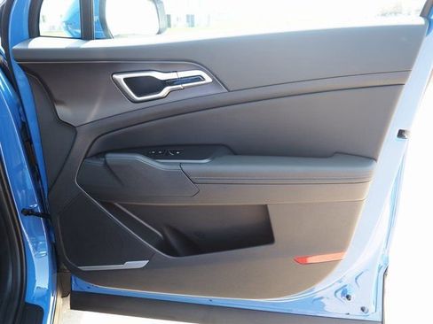 New 2026 Kia Sportage EX w/ EX Panorama Roof Package image 41