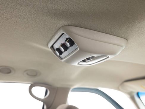 Used 2003 Chevrolet Tahoe LS image 32