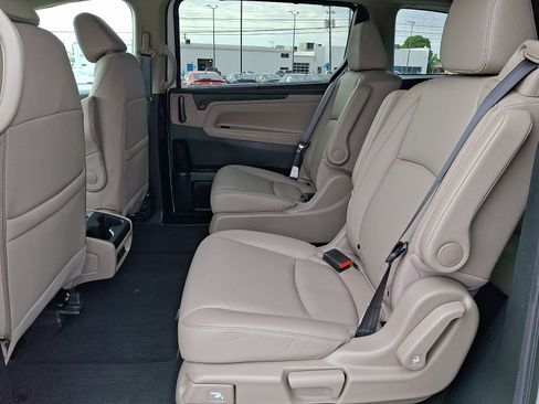 Certified 2024 Honda Odyssey EX-L image 9
