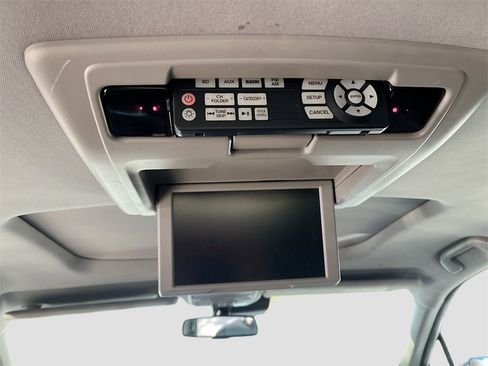 Used 2018 Honda Pilot Touring image 27