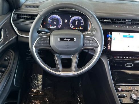 New 2026 Jeep Grand Cherokee L Limited AWD/4WD image 13