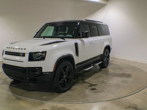 Used 2023 Land Rover Defender 130 X-Dynamic SE AWD/4WD image 1
