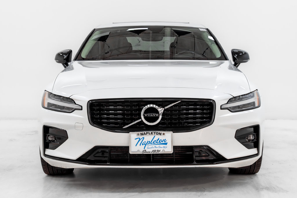 Used 2021 Volvo S60 T5 Momentum AWD/4WD image 4