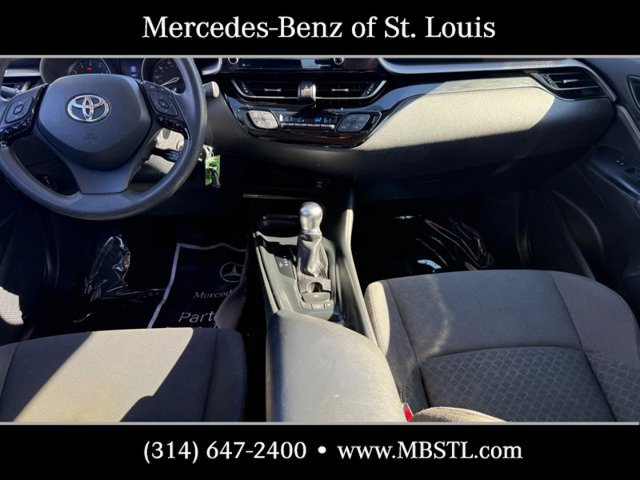 Used 2020 Toyota C-HR LE FWD image 11