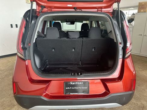 Certified 2023 Kia Soul LX w/ LX Technology Package FWD image 21