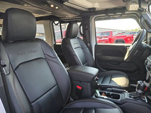 Used 2024 Jeep Wrangler Unlimited Sahara w/ Safety Group AWD/4WD image 12