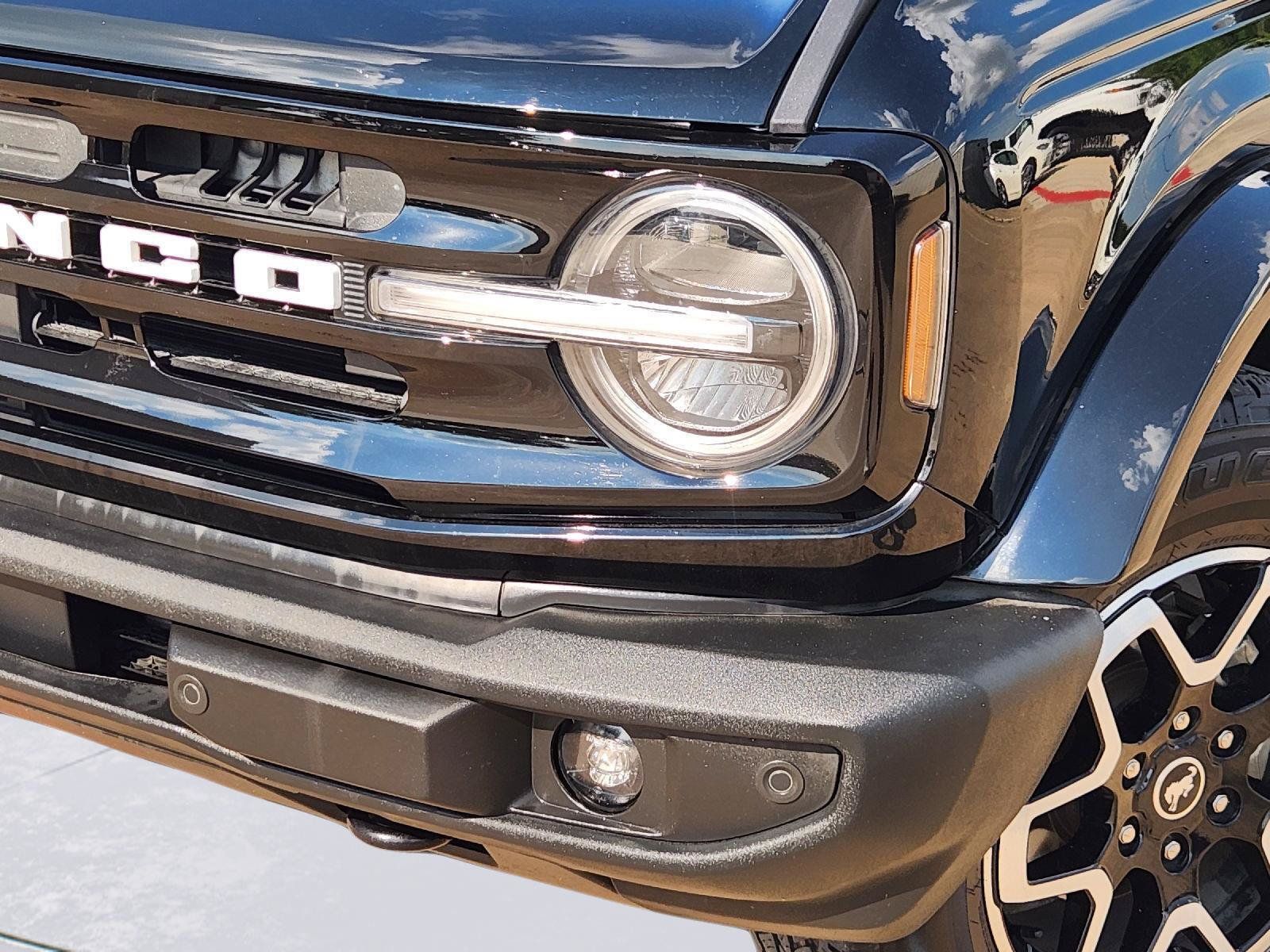 Used 2024 Ford Bronco Outer Banks AWD/4WD image 9