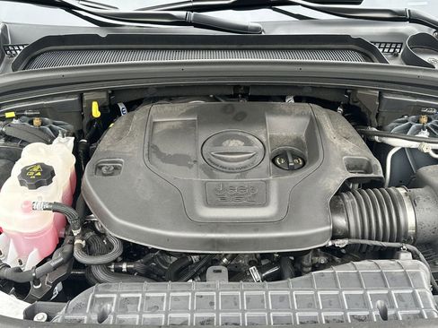 Used 2024 Jeep Grand Cherokee L Overland w/ Advanced Protech Group III image 12