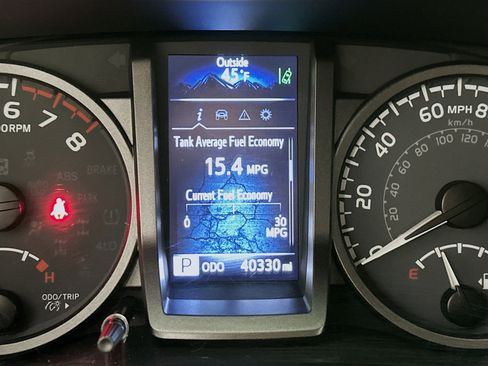 Used 2023 Toyota Tacoma TRD Sport image 9