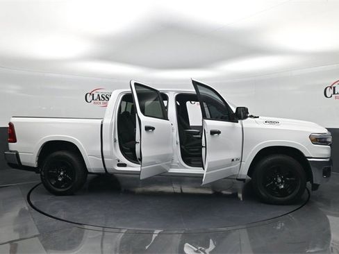 Used 2025 RAM 1500 Big Horn image 31