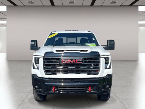 Used 2025 GMC Sierra 3500 AT4 w/ AT4 Premium Plus Package AWD/4WD image 10