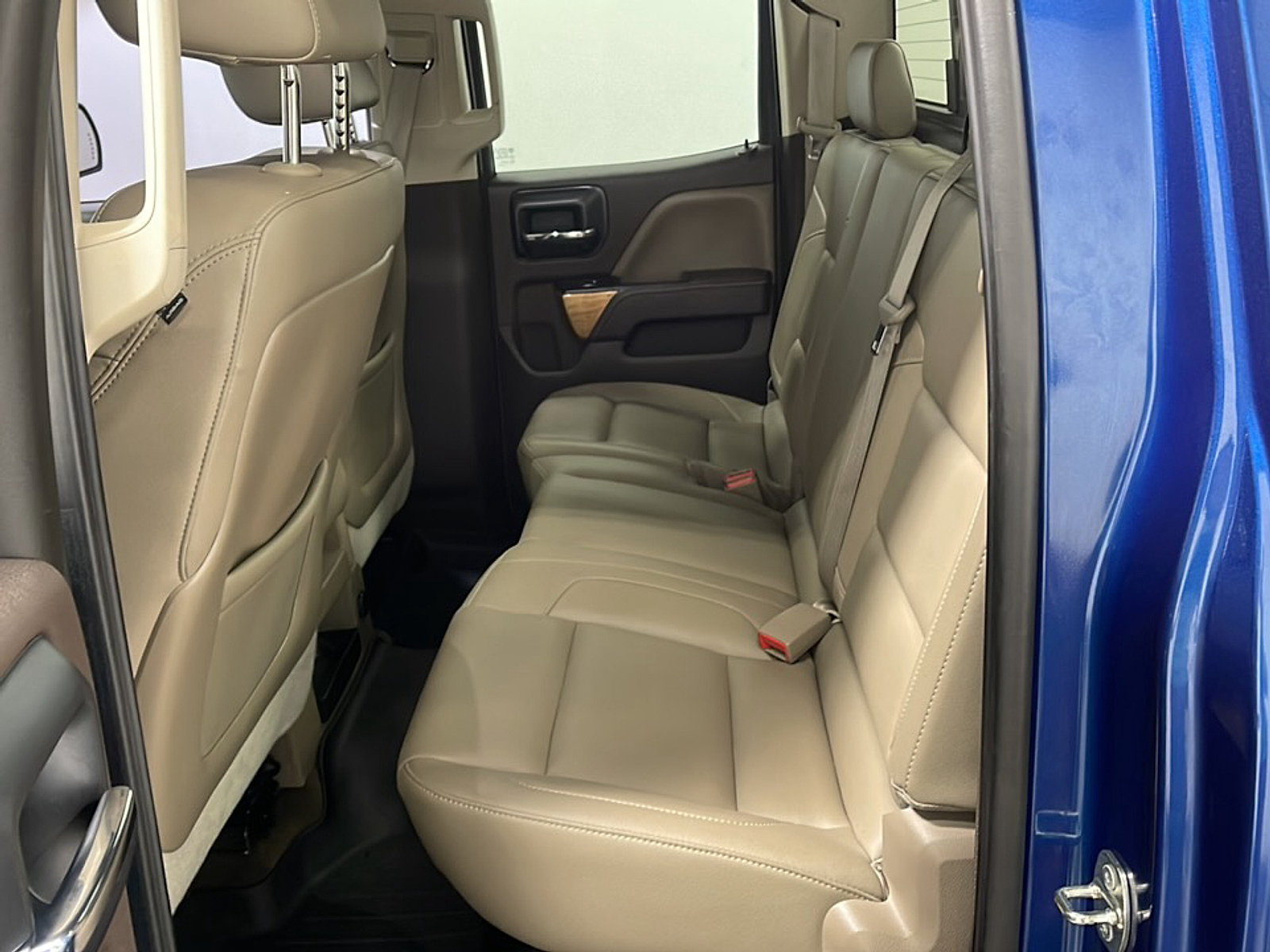 Used 2015 Chevrolet Silverado 1500 LTZ AWD/4WD image 14