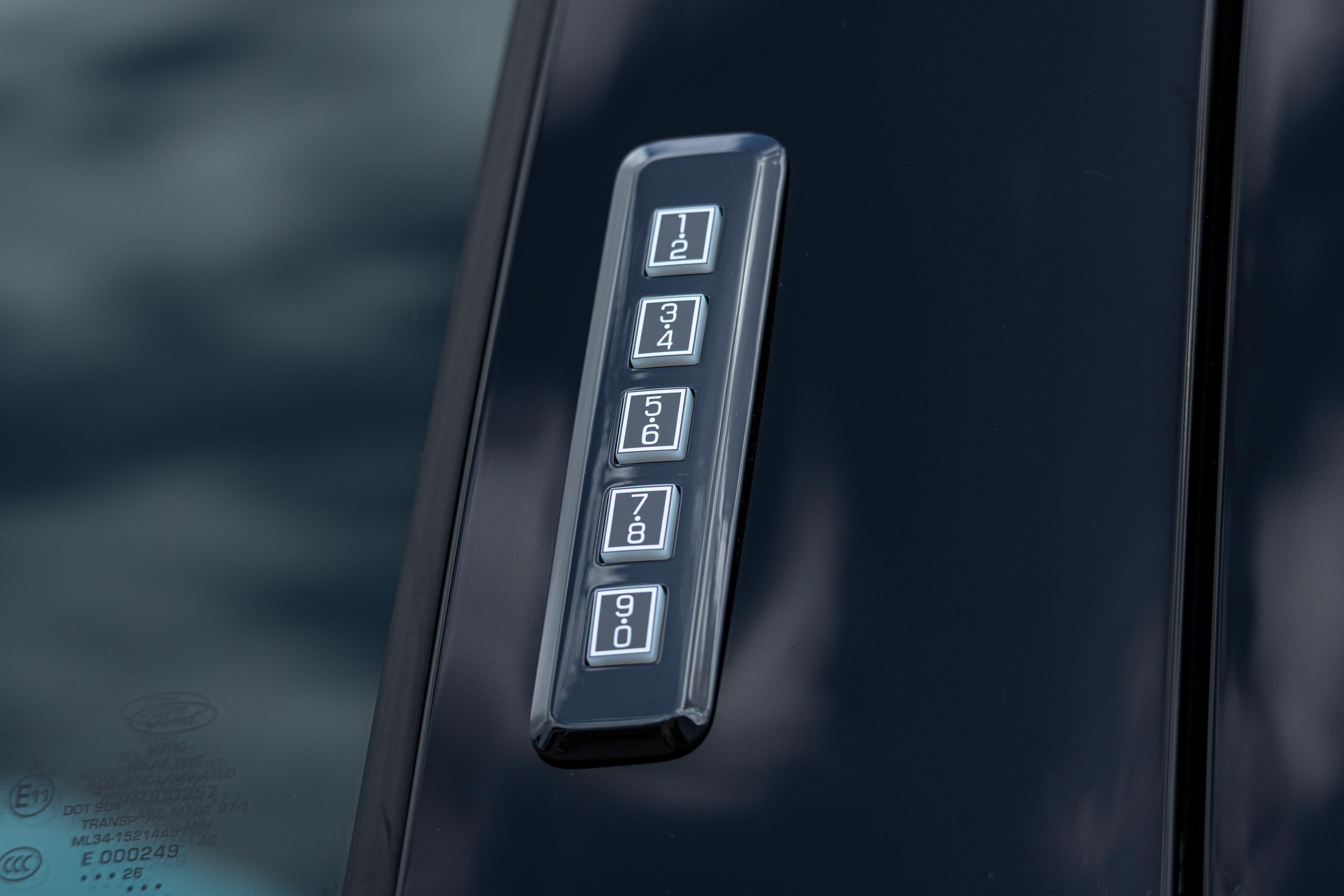 New 2026 Ford F250 Platinum AWD/4WD image 17