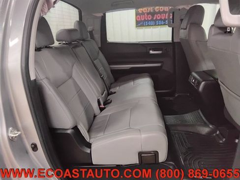Used 2020 Toyota Tundra SR5 w/ SR5 Leather Package AWD/4WD image 15