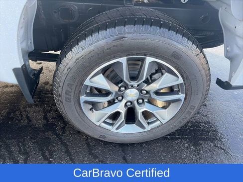 Used 2024 Chevrolet Silverado 1500 LT image 2