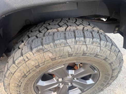 Used 2018 Jeep Wrangler Unlimited Rubicon AWD/4WD image 17