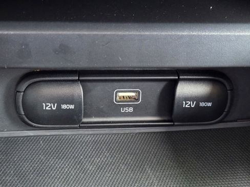 Certified 2025 Kia Soul LX FWD image 26