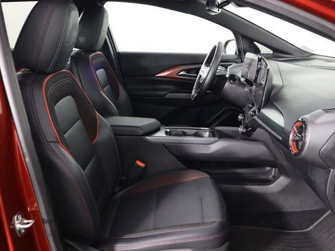 Used 2024 Chevrolet Equinox EV RS w/ LPO, Trailering Package image 18