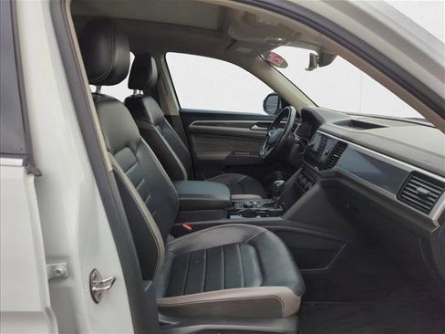 Used 2021 Volkswagen Atlas SEL Premium image 21