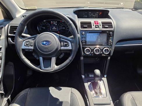 Used 2018 Subaru Forester 2.5i Touring w/ Popular Package #3B AWD/4WD image 21