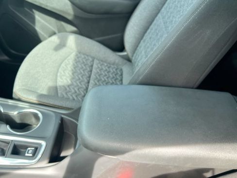 Used 2022 Chevrolet Equinox LT FWD image 19