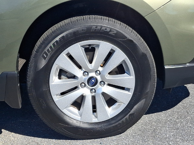 Used 2016 Subaru Outback 2.5i Premium AWD/4WD image 12