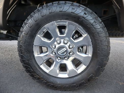 Used 2018 Ford F250 Lariat w/ Chrome Package AWD/4WD image 41